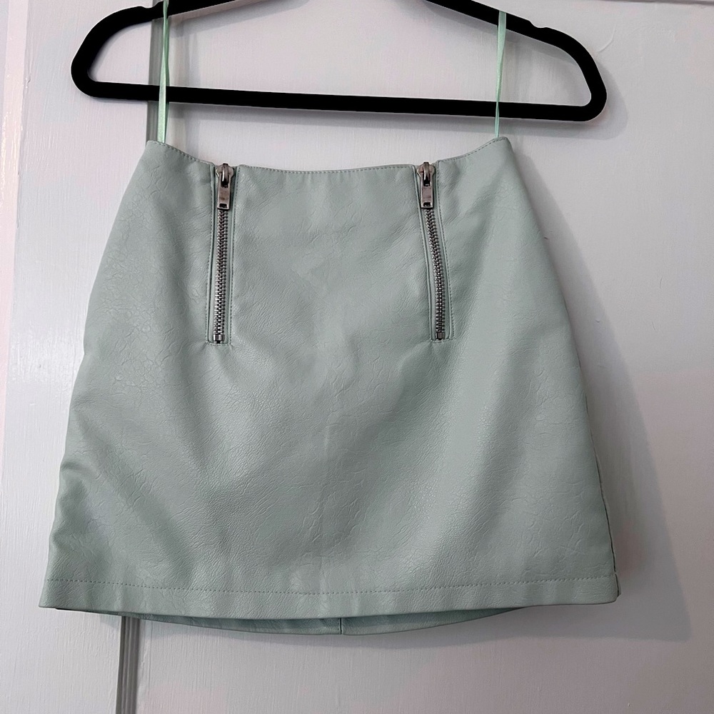 Pleather/ leather mint mini skirt S